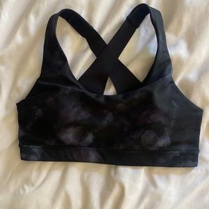 Old Navy sports bra size small
